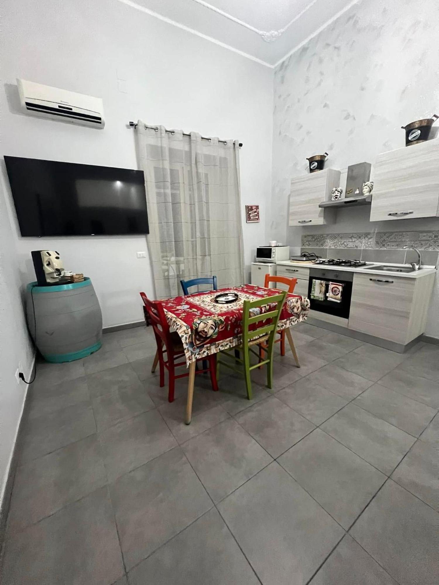 La Casa Di Bella Hotel Palermo Buitenkant foto